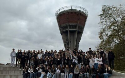POSJET UČENIKA OSMIH RAZREDA KNINU I VUKOVARU