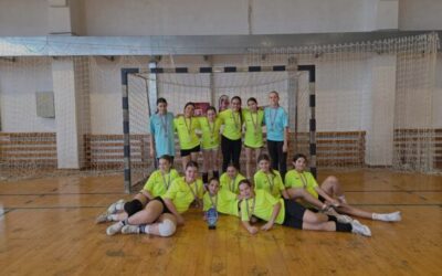 RUKOMETAŠICE SREBRNE NA PRVENSTVU     SPLITSKO- DALMATINSKE ŽUPANIJE